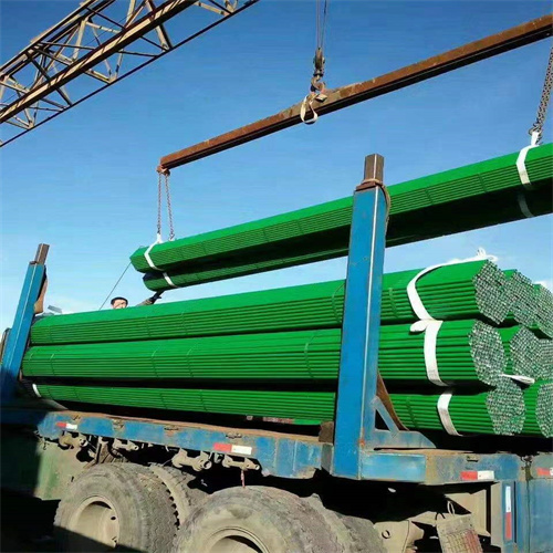 溫室養(yǎng)殖大棚鋼管等待裝車